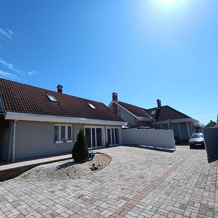 NikoLux Apartman Hajdúszoboszló Extérieur photo