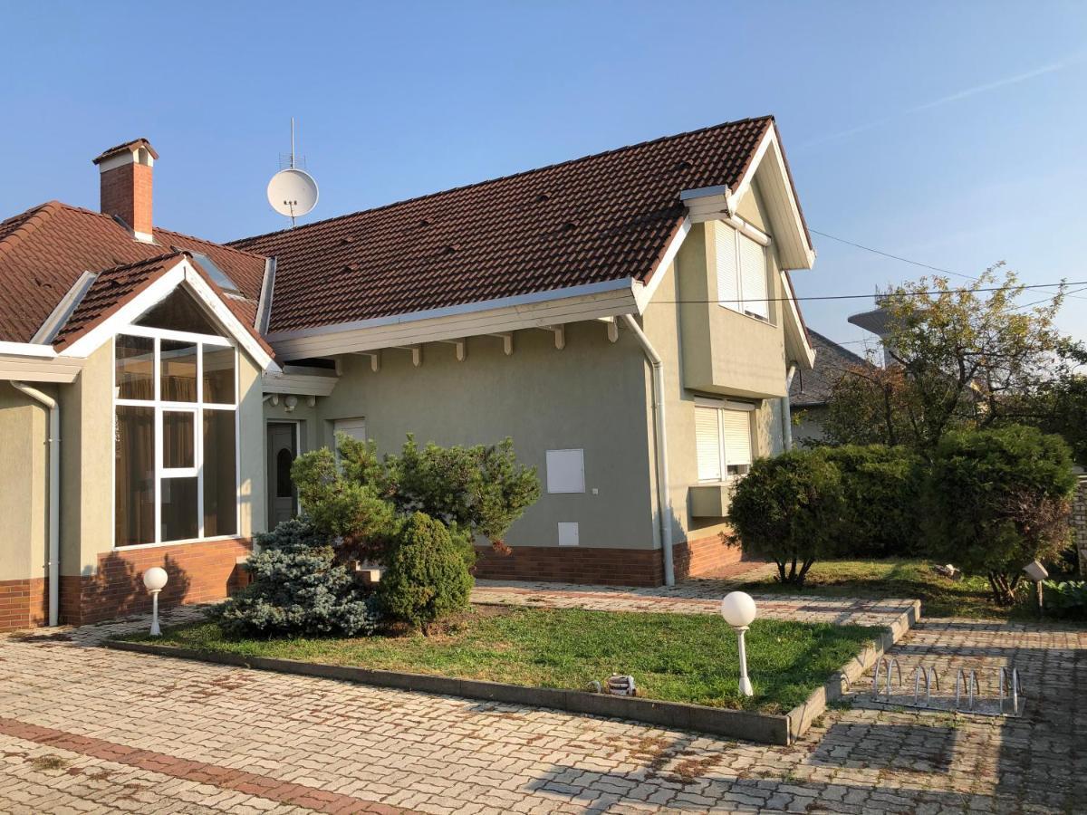 NikoLux Apartman Hajdúszoboszló Extérieur photo